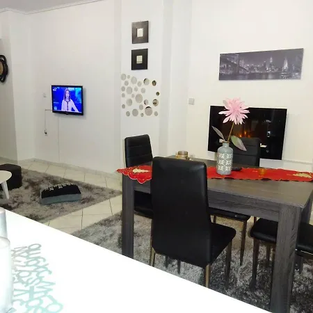 Apartman Black & White !!! Tríkala